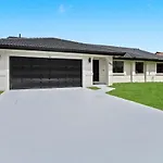 Villa Paradise Miami, Luxury Gem With Heated Pool, Game Room, Fire Pit, 3 Bed 2 Bath